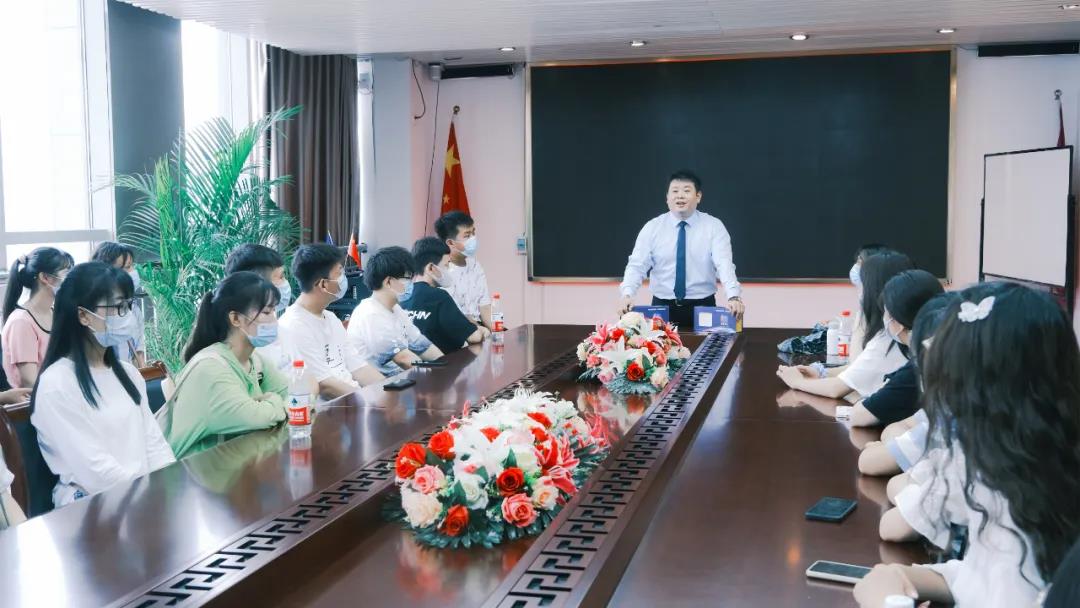 走出課堂 走進企業